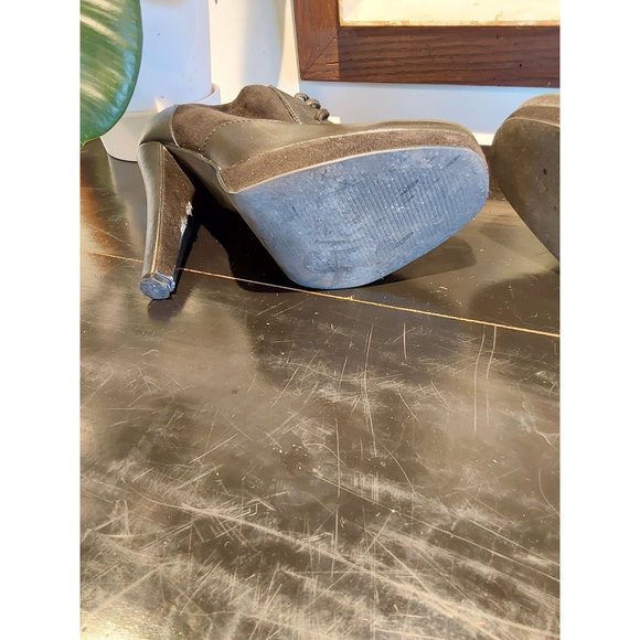 Colin Stuart Women's Black Leather and Suede High Heel Lace Up Bootie in 9 - Picture 15 of 16